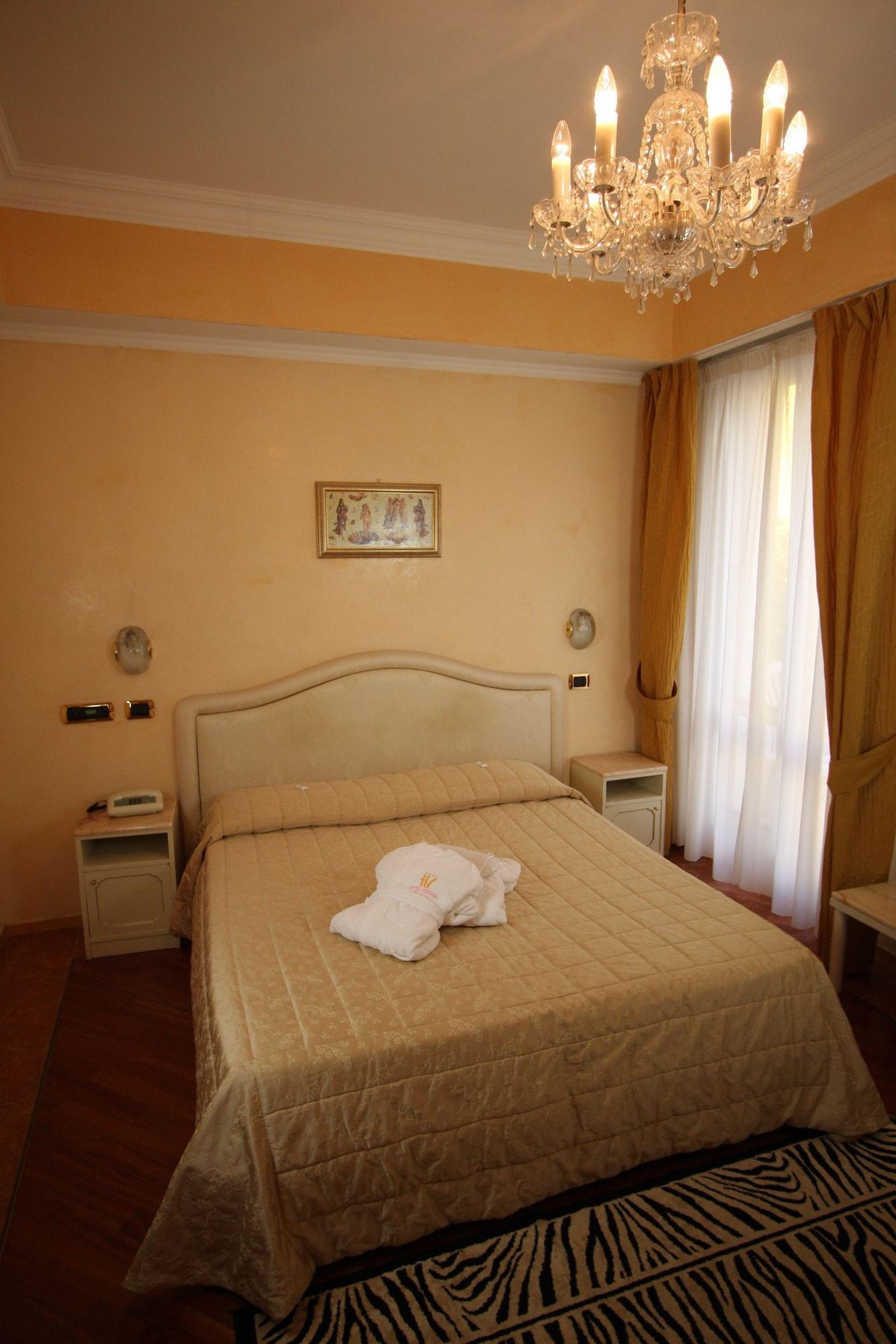 Hotel Vienna Ostenda E Ristorante Il Danubio Rimini Extérieur photo