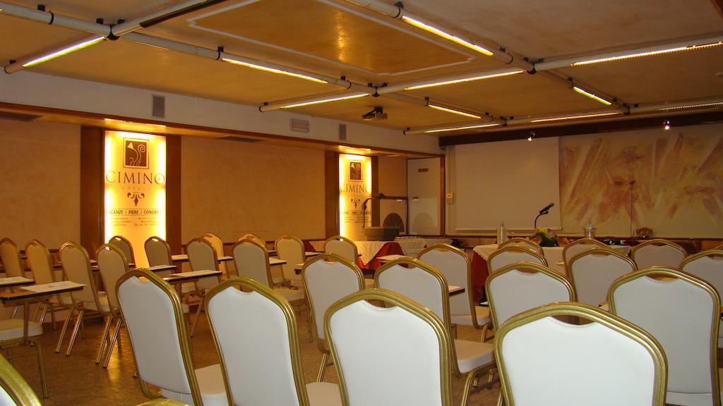 Hotel Vienna Ostenda E Ristorante Il Danubio Rimini Extérieur photo